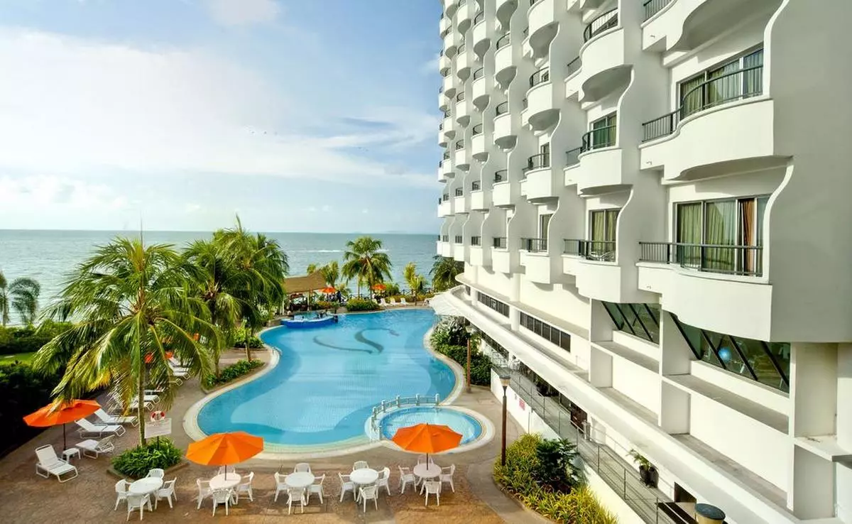 Flamingo Hotel by the Beach, Penang OUTDOOR POOL (Copy).jpg